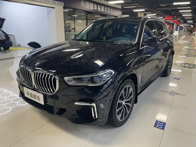 Фотография автомобиля — BMW X5