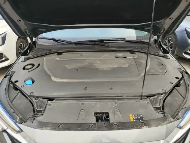 Roewe i6 MAX EV — Фото автомобиля 19