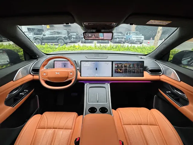 Xpeng G9 — Фото автомобиля 7
