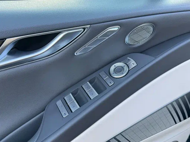 Genesis G80 — Фото автомобиля 27