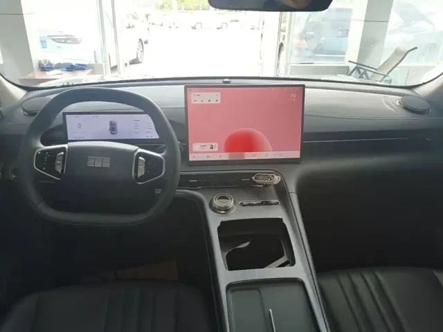 Geely Galaxy E5 — Фото автомобиля 9