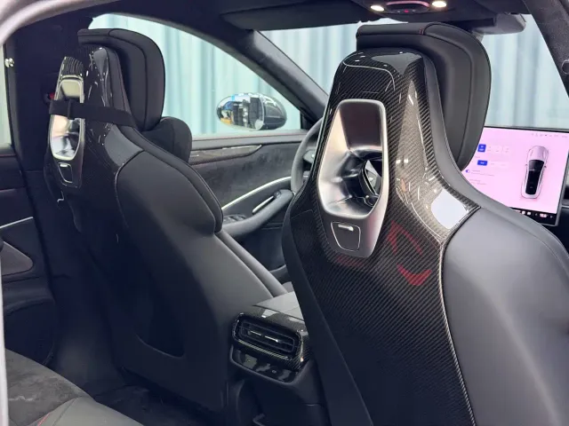 Xiaomi SU7 Ultra — Фото автомобиля 22