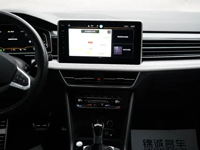 Volkswagen Tiguan L — Фото автомобиля 15