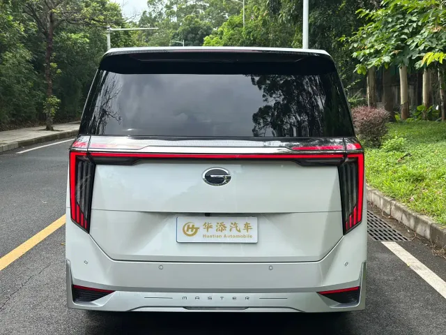 GAC Trumpchi M8 — Фото автомобиля 4