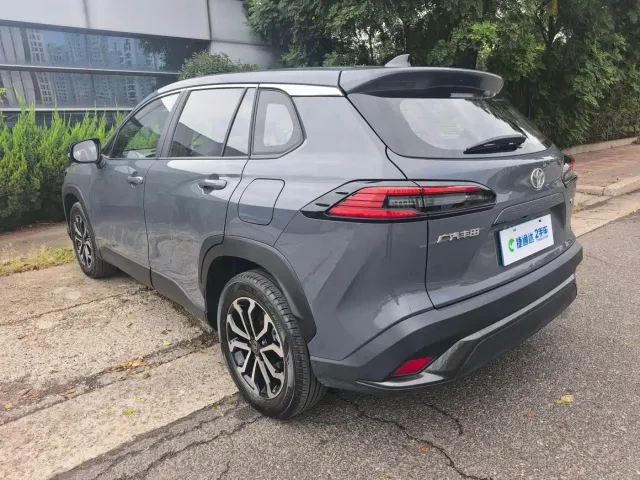 Toyota Frontlander — Фото автомобиля 4