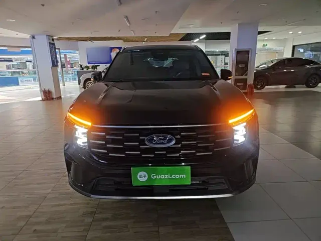 Ford Edge — Фото автомобиля 2