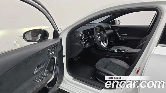 Mercedes-Benz A-Class W177 — Фото автомобиля 15