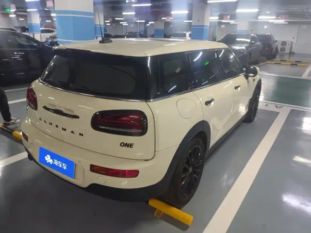 MINI Clubman — Фото автомобиля 3