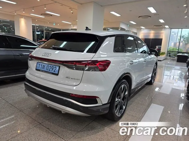 Audi Q4 e-tron F4 — Фото автомобиля 5