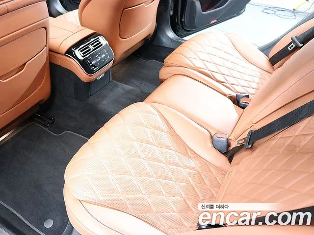 Mercedes-Benz S-Class — Фото автомобиля 9