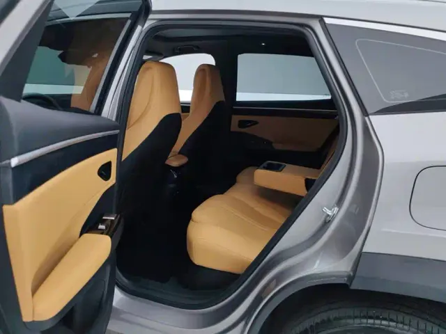 Geely Galaxy L7 — Фото автомобиля 11