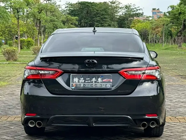Toyota Camry — Фото автомобиля 4