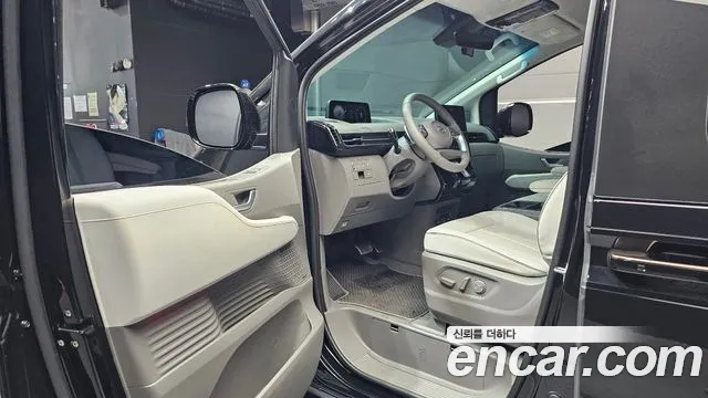Hyundai Staria — Фото автомобиля 9