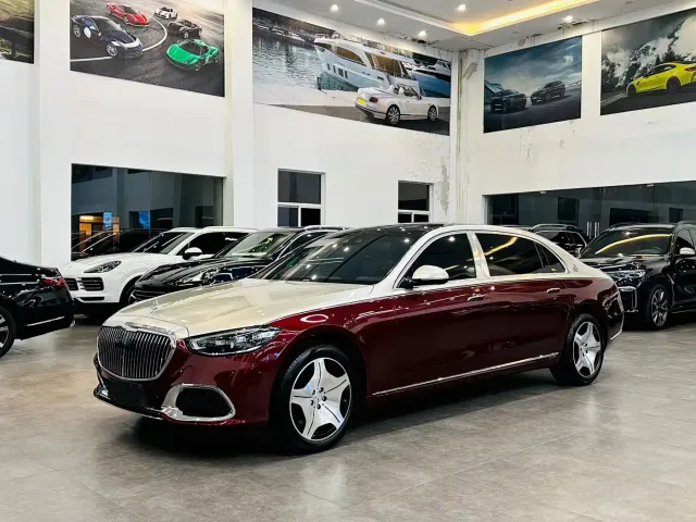 Фотография автомобиля — Mercedes-Benz Maybach S-Class