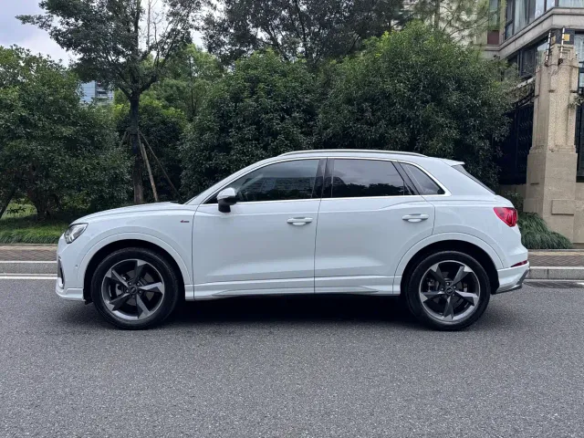 Audi Q3 — Фото автомобиля 3