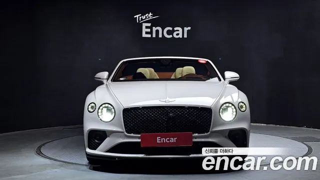 Bentley Continental — Фото автомобиля 3