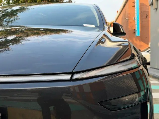 Tesla Model Y — Фото автомобиля 10