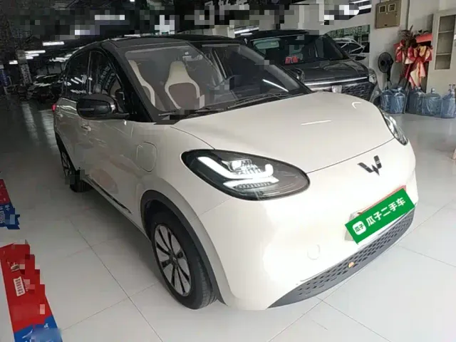 Wuling Bingo — Фото автомобиля 3