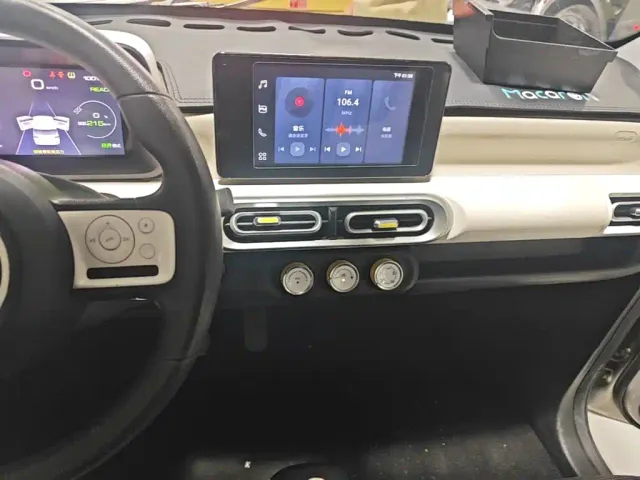 Wuling Hongguang Mini EV — Фото автомобиля 12