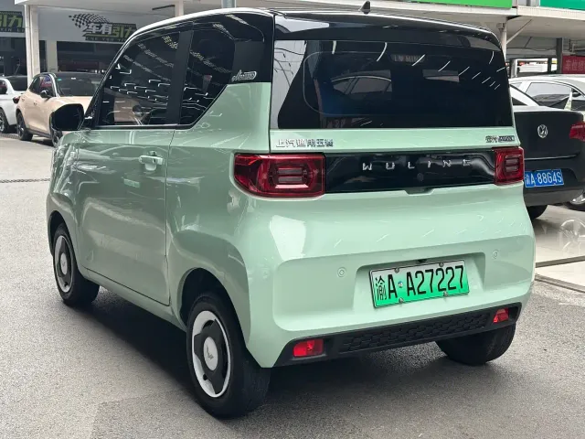 Wuling Hongguang Mini EV — Фото автомобиля 5