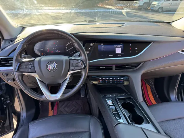 Buick Enclave — Фото автомобиля 10