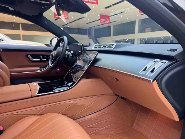 Mercedes-Benz S-Class — Фото автомобиля 23