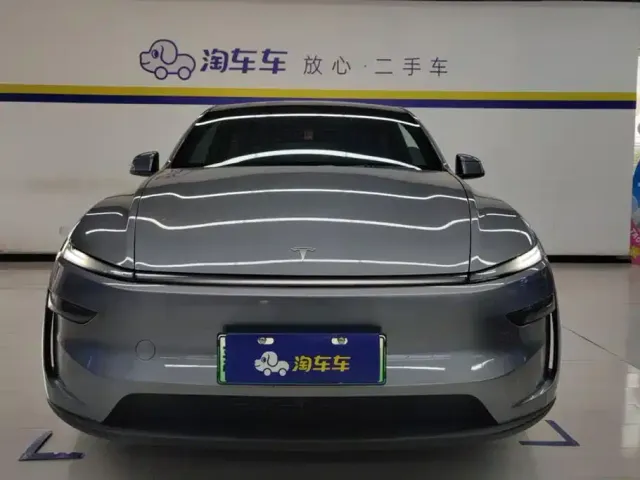 Tesla Model Y — Фото автомобиля 2