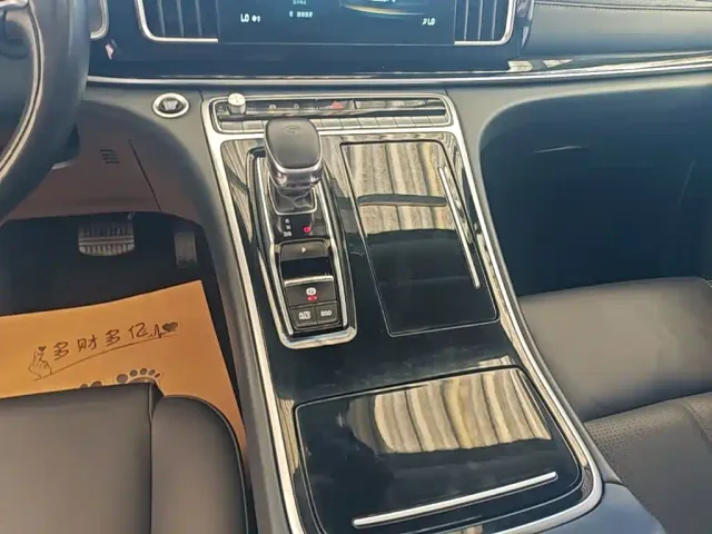 GAC Trumpchi M8 — Фото автомобиля 13