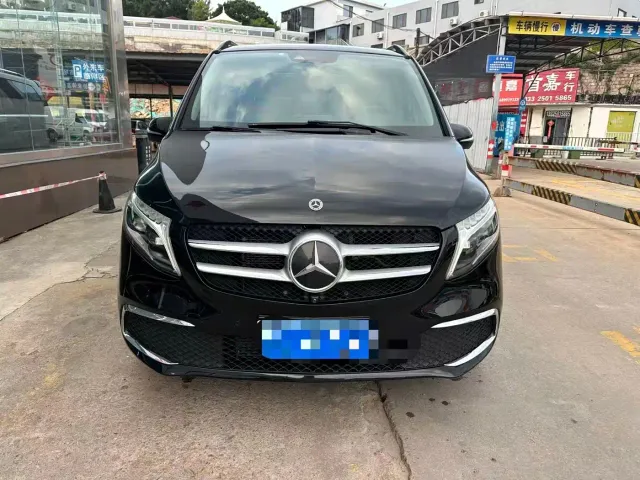 Mercedes-Benz V-Class — Фото автомобиля 2