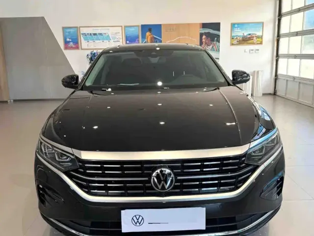 Volkswagen Passat — Фото автомобиля 2