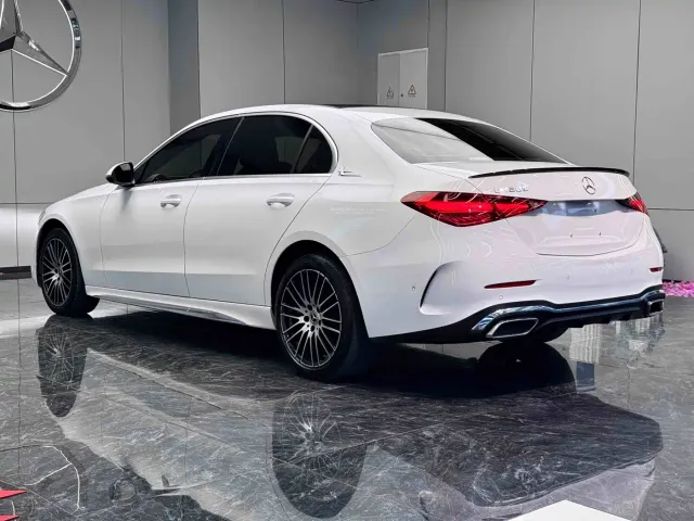 Mercedes-Benz C-Class — Фото автомобиля 9