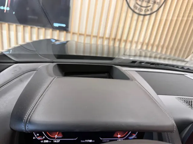 BMW 8 Series — Фото автомобиля 17