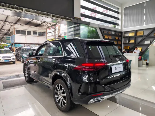 Mercedes-Benz GLE-Class — Фото автомобиля 4