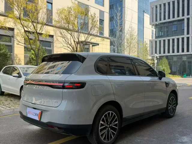 Leapmotor Leapmotor B10 2025 510 Joy Edition — Фото автомобиля 9