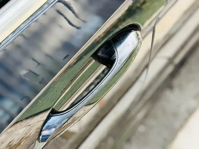 BMW 5 Series — Фото автомобиля 8
