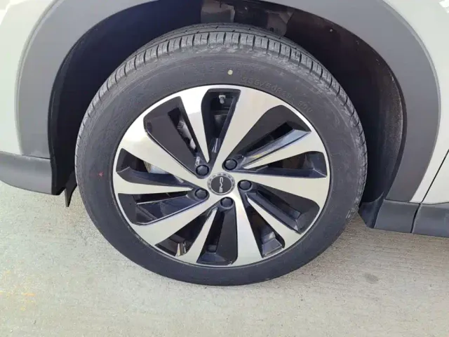 BYD Song PLUS — Фото автомобиля 24