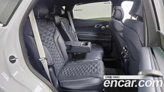 Genesis GV80 — Фото автомобиля 12
