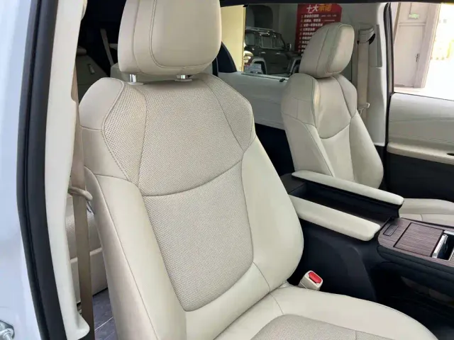 Toyota Granvia — Фото автомобиля 25
