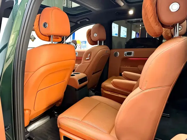 Li Auto L9 — Фото автомобиля 9