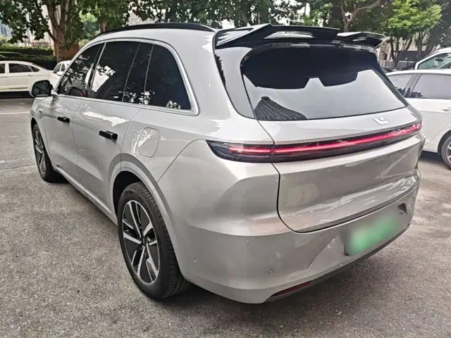 Li Auto L6 — Фото автомобиля 4