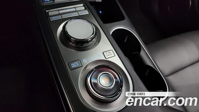Genesis GV70 2.5T Бензин AWD — Фото автомобиля 9