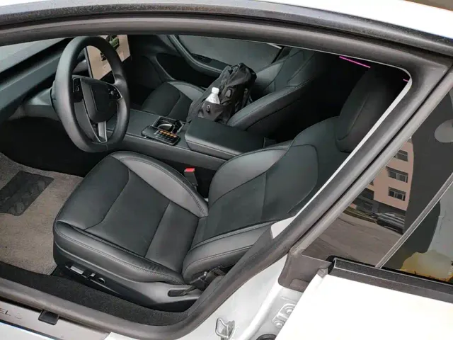 Tesla Model 3 — Фото автомобиля 14