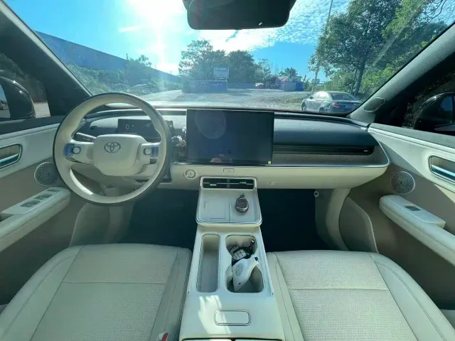 Toyota BoZhi 3X — Фото автомобиля 5