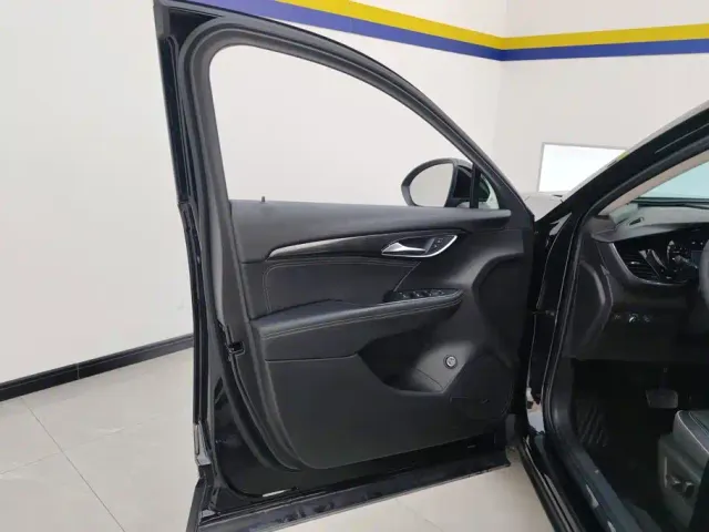 Buick Envision S — Фото автомобиля 7