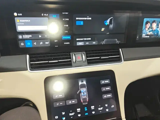 Li Auto ONE — Фото автомобиля 17