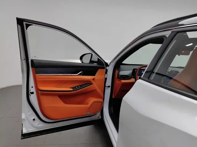 Dongfeng Fengshen L7 — Фото автомобиля 8