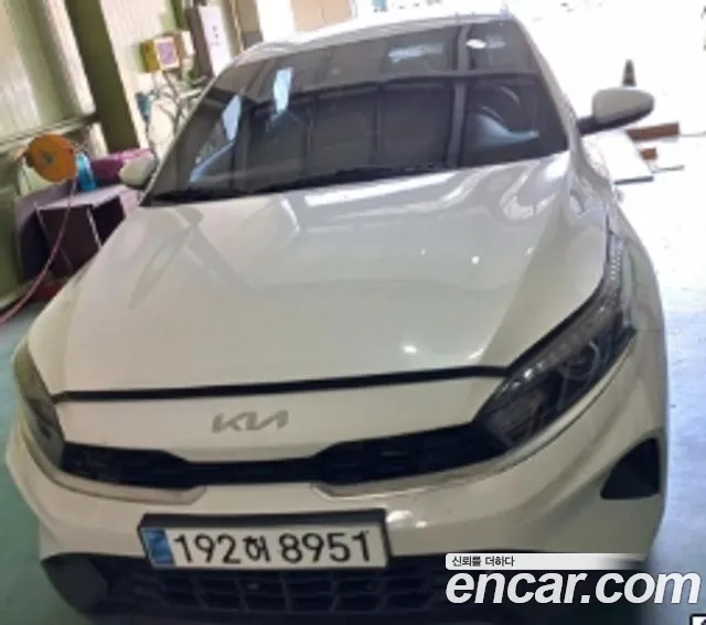 Фотография автомобиля — Kia K3 Generation 2