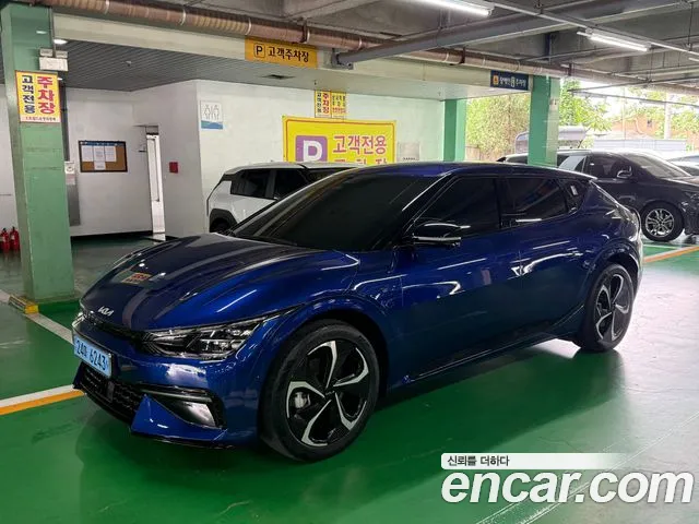 Kia EV6 — Фото автомобиля 2