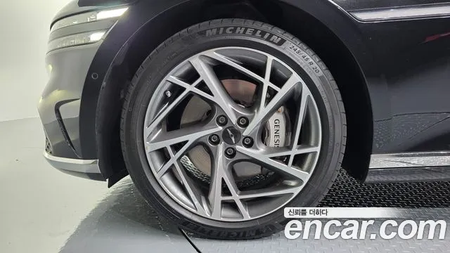 Genesis G90 Бензин 3.5 турбо AWD — Фото автомобиля 5