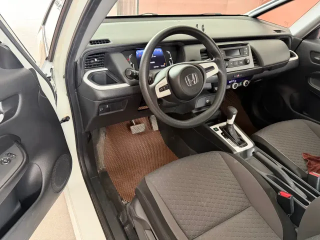 Honda Fit — Фото автомобиля 9